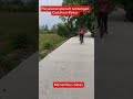 Pesepeda paling nekat menembus batas.