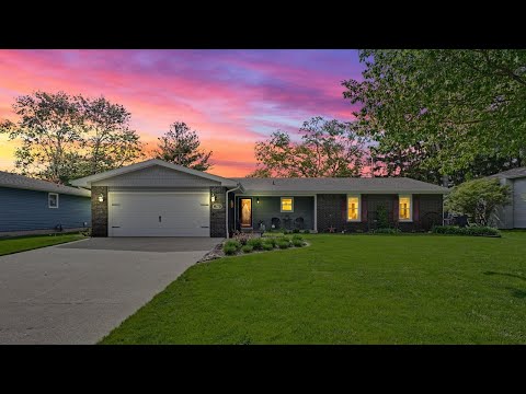 702 Van Buren St, Monticello, IL home video tour
