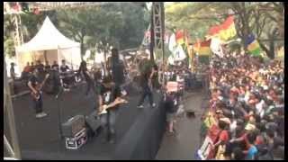 Boys N Root Feat. Ras Muhamad - Merah Putih Live at Parkir Timur Senayan