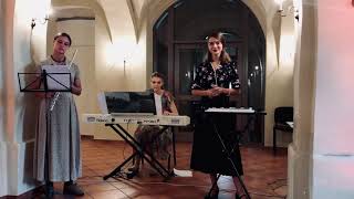 B. Gorbulskis ,,Mėlynos gatvelės” (Kamilija, Eglė & Emilė)