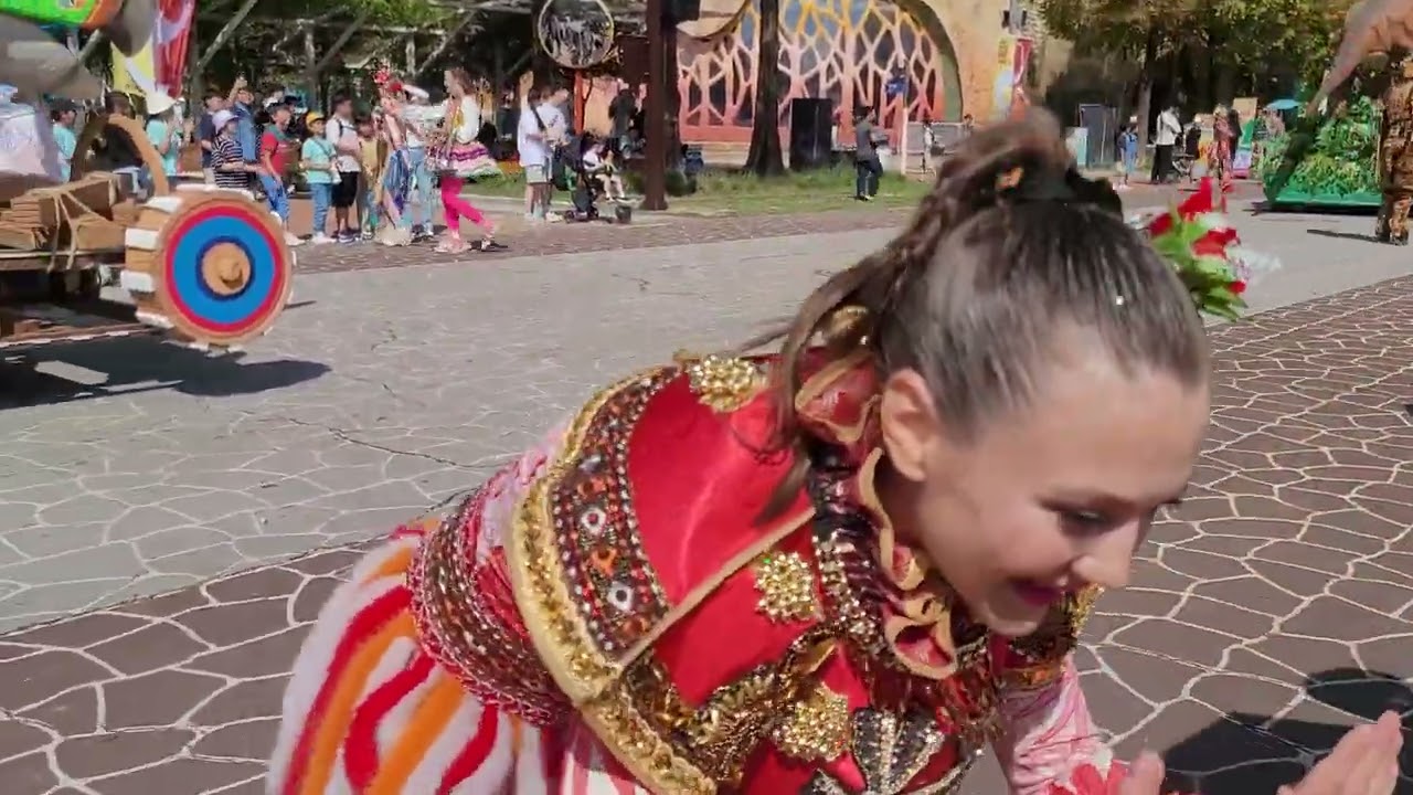 글로벌 고성 공룡  세계엑스포 퍼레이드 # 10월 29일까지#