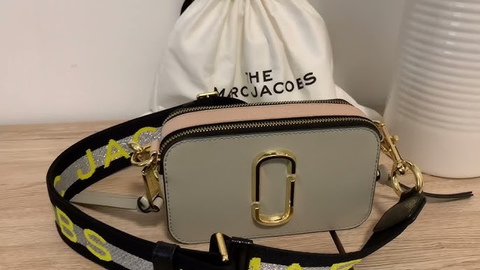Unboxing & Review Marc Jacobs Logo Strap Snapshot Small Camera Bag  #marcjacobs #snapshotbag 
