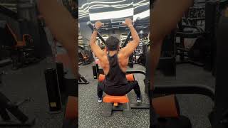 Lat pull down #backworkout #viralshorts #amanwithbiceps #newsong #trending #workout #gym #tips