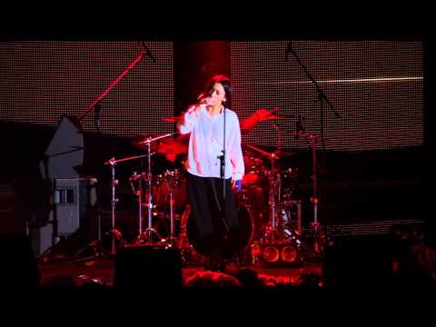 Sevara - Erkalab (Live @ Arena Moscow, 05.04.2013)