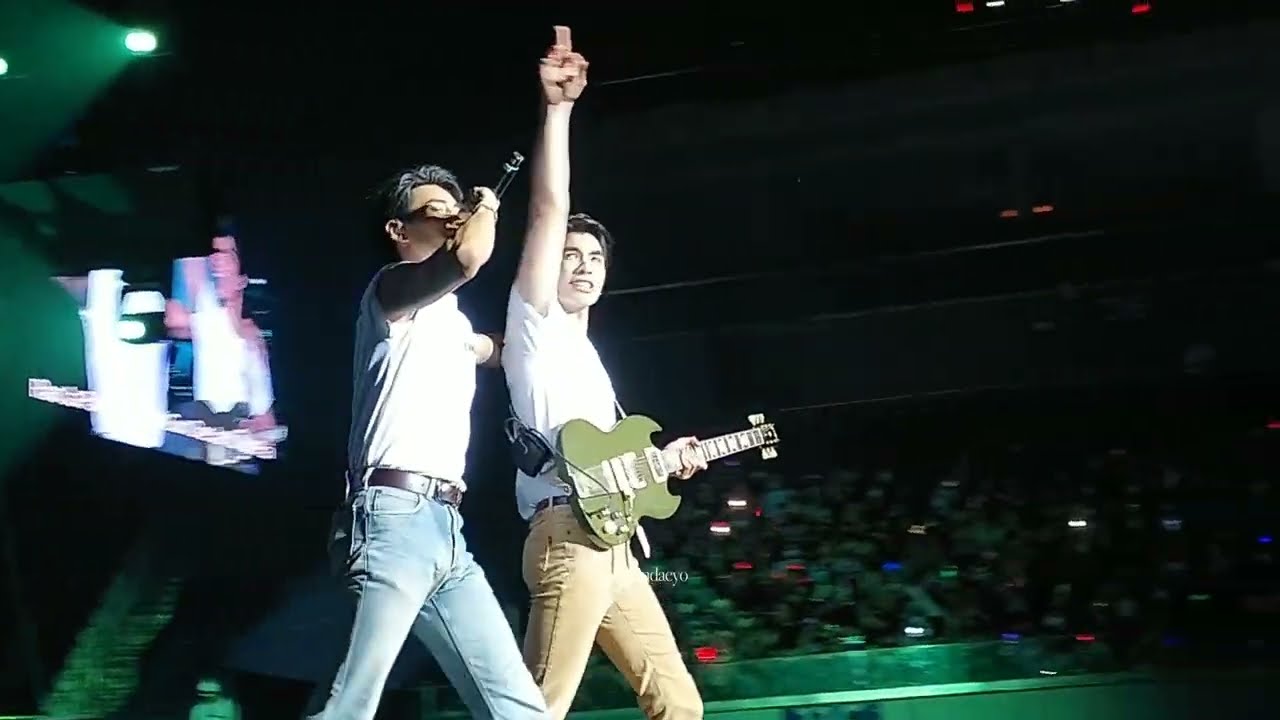 ใกล้ [Closer] cover by Cumulus [lead by Apo Nattawin] • #kpworldtourmanila 10/22/22