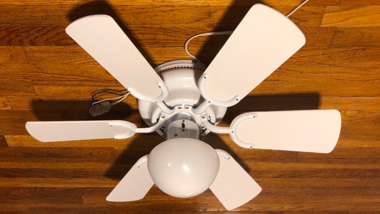 Encon Petite Ceiling Fan 30 White Blades Youtube