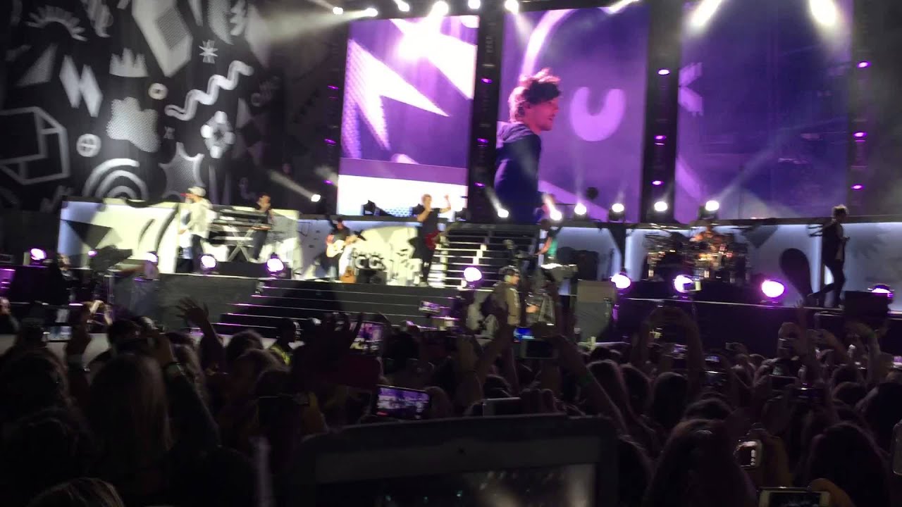 One Direction - Full Intro, Clouds and Steal My Girl - 28 March 2015 - Johannesburg - OTRAT