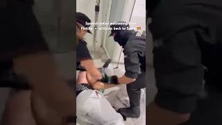 ‪Spanish police welcoming Gaza Flotilla 🇵🇸 activists back to Spain 🇪🇸