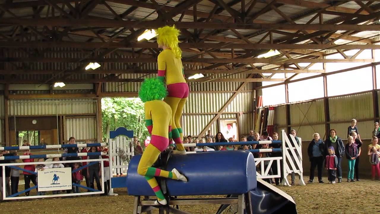 Chelly und Ina Doppel Kür Ostercappeln Schwegerhoff 2013