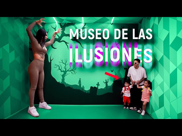 Fuimos al museo de las ilusiones 😱 Jukilop | Juan de Dios Pantoja class=