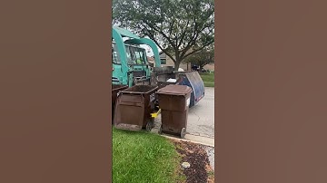 Curotto can garbage truck #automobile #garbagepailflix #garbagecollection