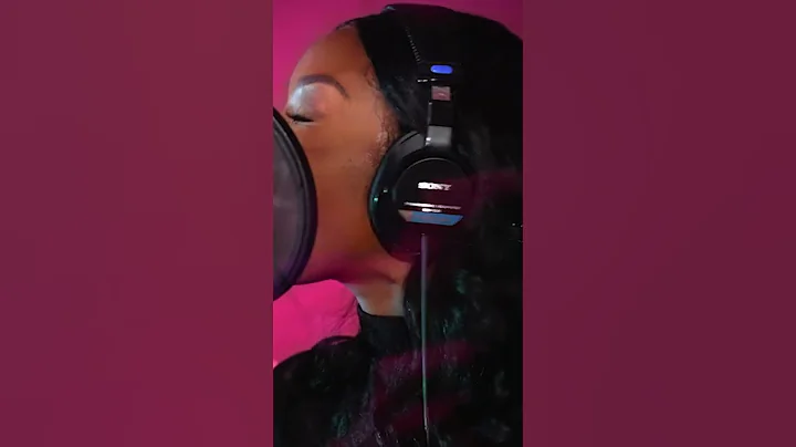 Brandy and Mariah Carey in the studio, singing runs #MariahCarey #Brandy #Collab