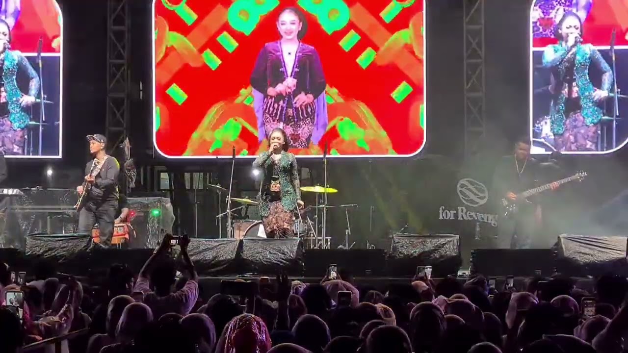 Full Pentas Niken Salindry Di SMAN 8 KOTA KEDIRI Spesial Disnatalis 