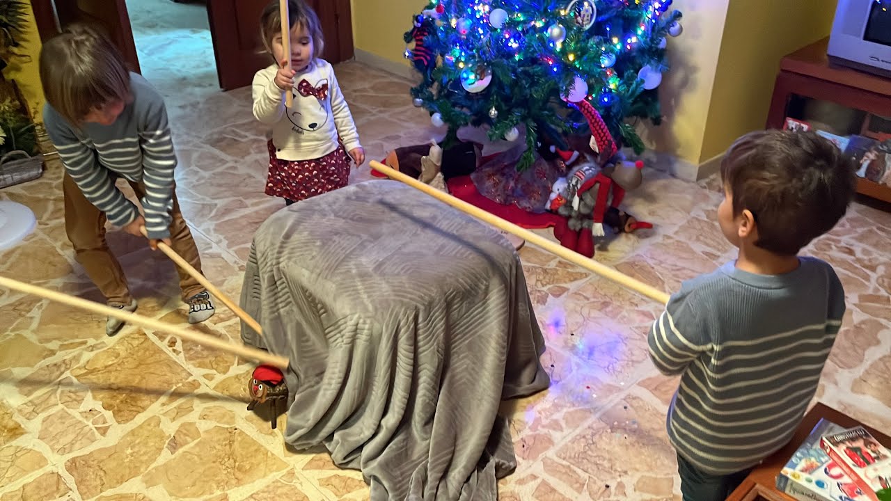 🪵Fem cagar el Tió de Nadal !🎄Caga tió avellanes i turrons🎶 Vlog familiar