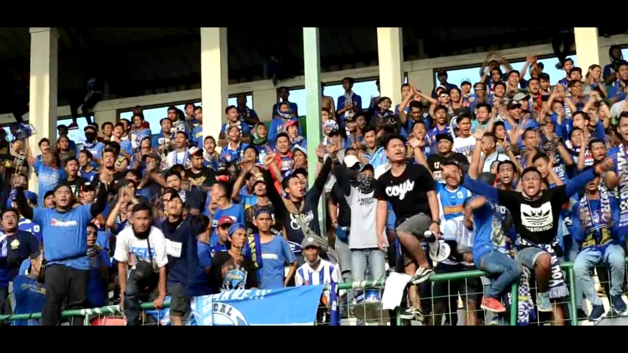 Panser Biru Away Karawang 

29 september 2017 

Std.Singaperbangsa Karawang 

Persita vs PSIS