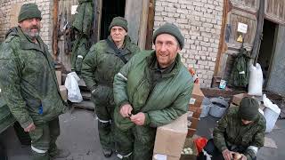 Мариуполь. Солдаты из Донецка заботятся о местных жителях