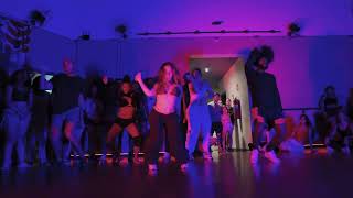 Vermelho neon - coreografia: Amanda araujo