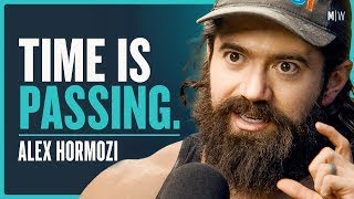 She Turned 5800 Followers Into $1 Million Per Year || Alex Hormozi