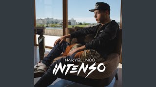 Video thumbnail of "Naiky Unic - Paso a Buscarte"
