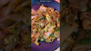 Thai Drunken Noodles pad Kee Mao  1046 shorts