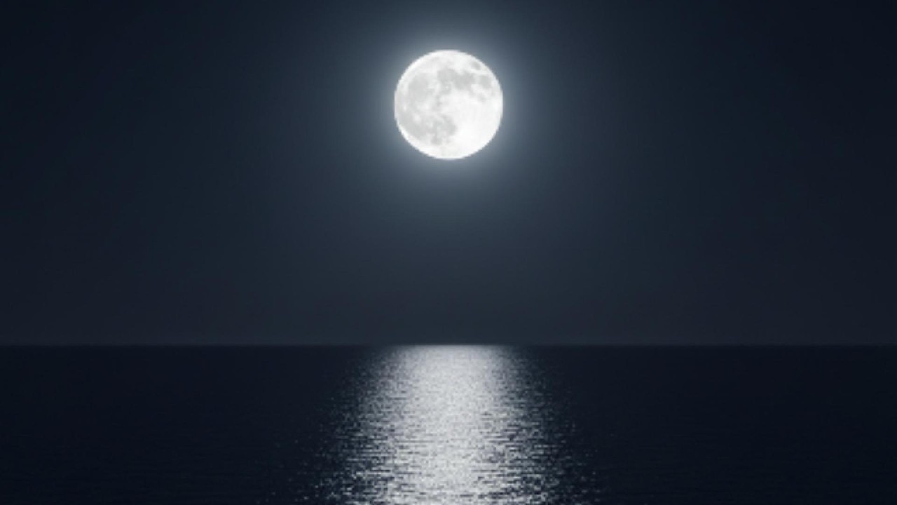 Quiet Night Beach Waves & Jazz | Deep Sleep