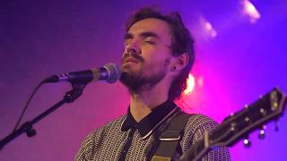 Video voorbeeld van "Blair Dunlop - Feng Shui (live at Roundhouse Rising 2018)"