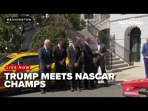 Трамп говорив про тарифи на тлі гоночних машин