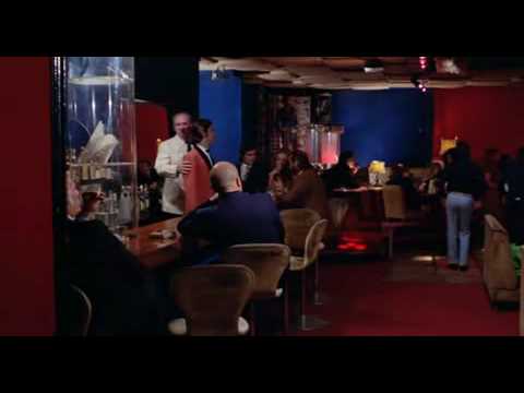 Milano Calibro 9 [Barbara Bouchet Lape Dace]