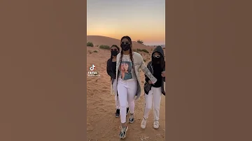 شاهدوا بنات الإمارات قاعدين بيعملوا ايه 