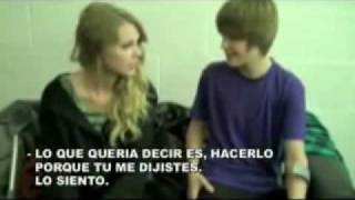 justin bieber se cae en concierto subtitulado