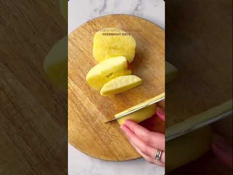 Cinnamon Apple Cheesecake