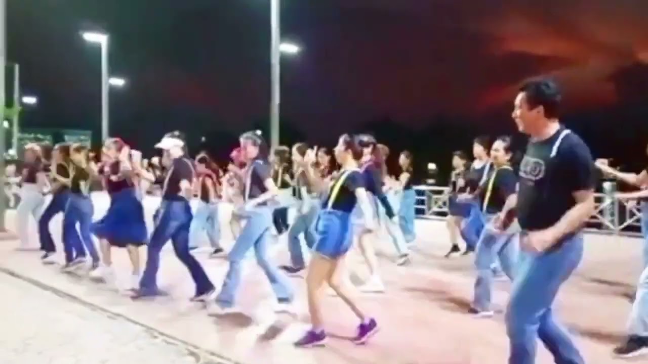 พวงมะนาว สามช่าไลน์แดนซ์