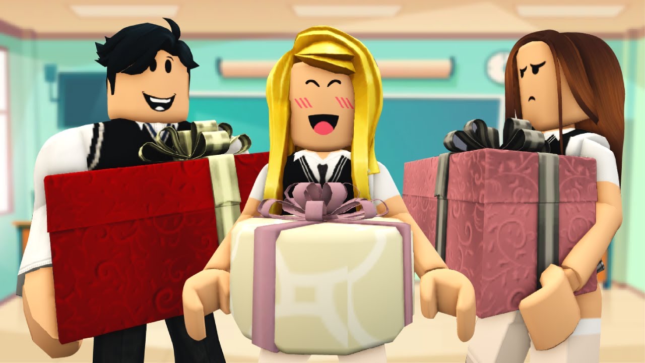 Jugando AMIGO SECRETO en el salón | Mamá vs Roblox