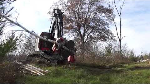 Log Max Fixed Head on Timber Pro 725 Track Leveler