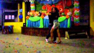 Maicon E Camila Dançando No Niver