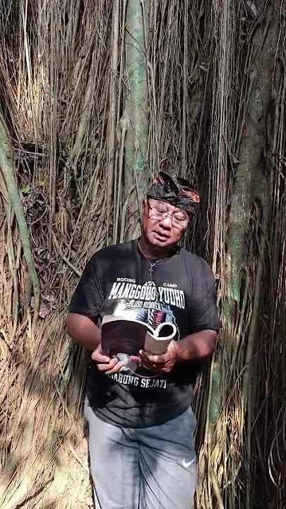 Sajak Orang Miskin. kumpulan puisi 'Tuhan aku harus bagaimana.'