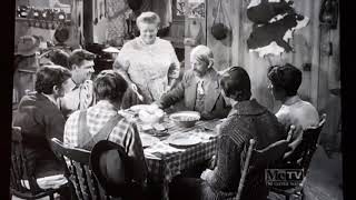 Table Manners 101 with Aunt Bea