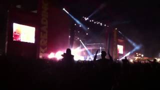 KASABIAN - Fire - Reading festival 2012