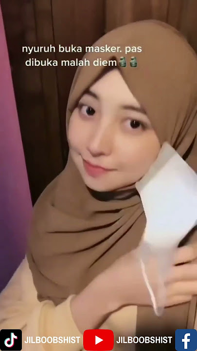hayooo lohh udah dibuka tuh! 😮...#buka #masker #diem #jilbabkekinian #pemersatubangsa #jogettiktok