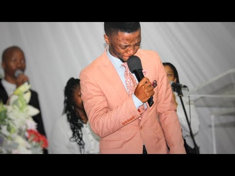 Raymose Cube - Wen'ongaguqukiyo hlala nam 🙌🏾😭😭LIVE | slow version |