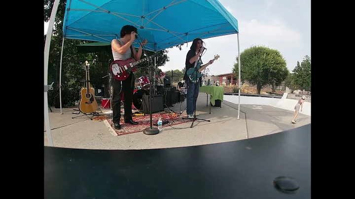 Steven Shoelace Live @ Bear Creek Skatepark Medfor...