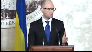 BBC News   Crystal clear that Russian army is in Ukraine, says PM Yatsenyuk