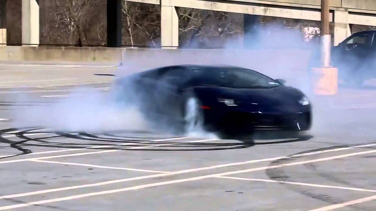 Lamborghini Aventador Burnout - YouTube