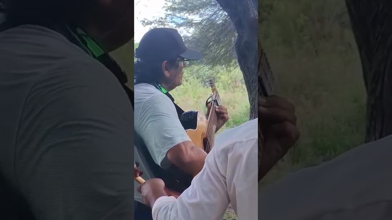 Eduardo Toribio-Cuenta la historia sagrada 