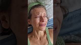 Download Lagu Lesha got food poisoning from street food in Delhi. Before the flight!! I'm hysterical. What a du... MP3 Download Lagu Lesha got food poisoning from street food in Delhi. Before the flight!! I'm hysterical. What a du... MP3