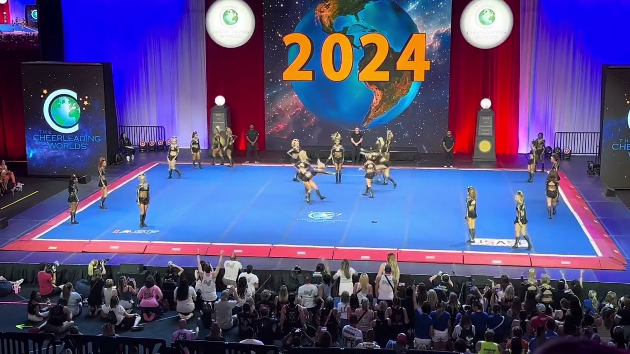 lady lightning - worlds 2024 (day 1)