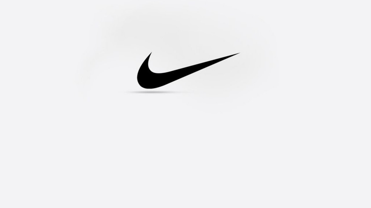 Что означает найк. Найк. Nike знак. Nike лейбл. Логотип найк на белом фоне.