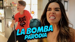 LA BOMBA - AZUL AZUL (parodia oficial) ft. Diego Cadena, Ashley ordoñes, Eljossef Resimi