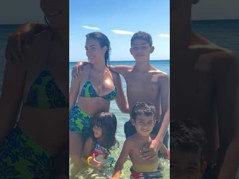 Georgina Rodriguez And Cristiano Ronaldo Junior Relationship 😯ll #ronaldo #georginarodriguez #shorts