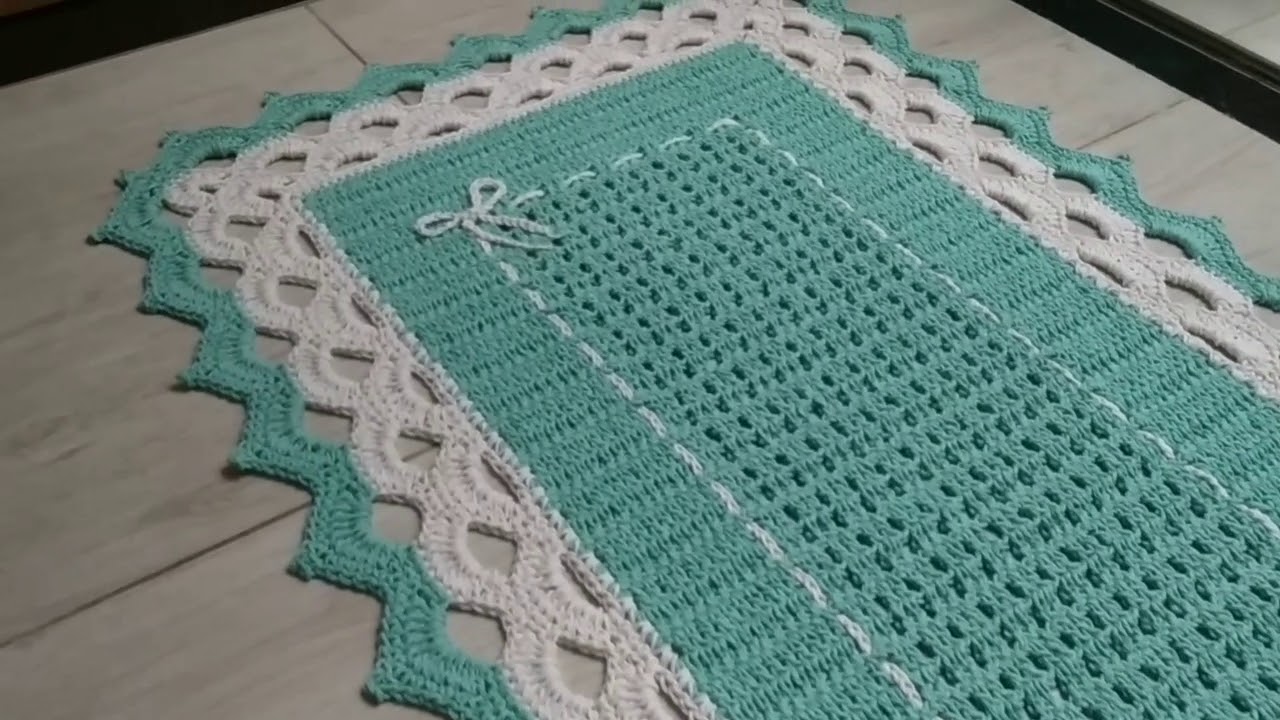 Tapete Passadeira de crochê verde tifany | exposição de encomenda